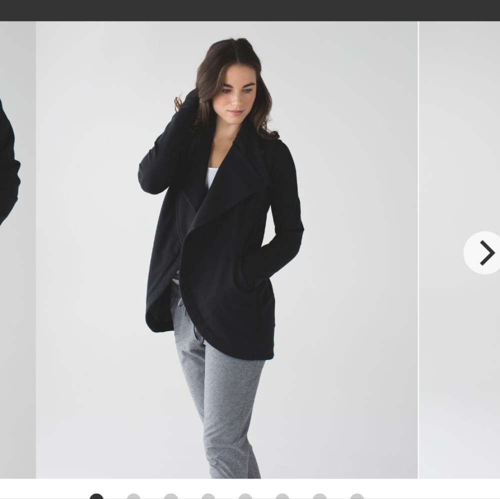 Lululemon Black That's A Wrap Size 6